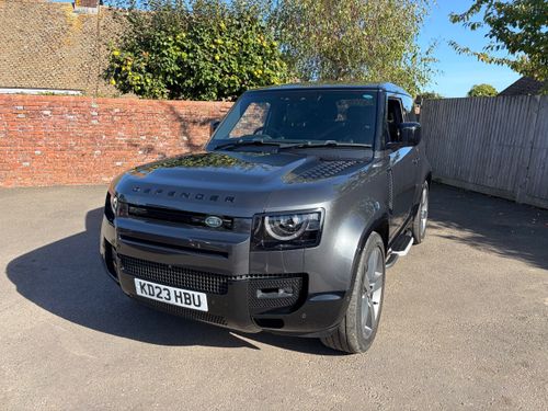 Land Rover Defender 90