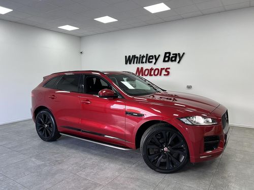 Jaguar F Pace