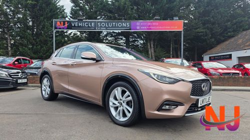 Infiniti Q30