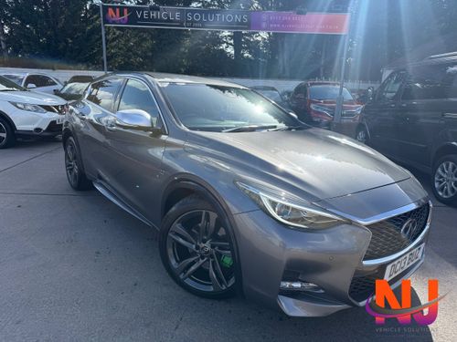 Infiniti Q30