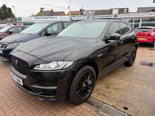 Jaguar F Pace