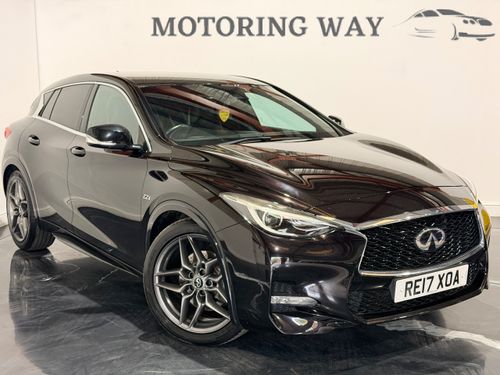 Infiniti Q30
