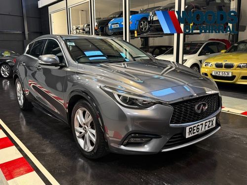 Infiniti Q30