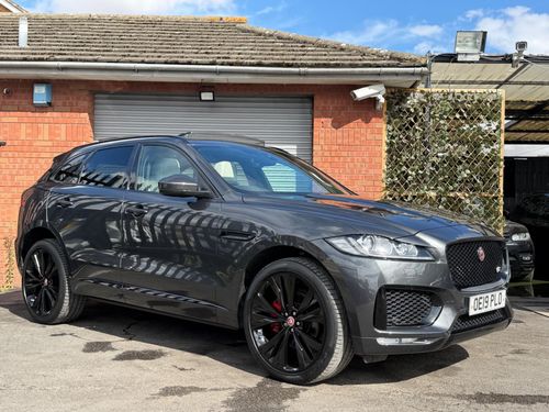 Jaguar F Pace