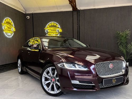 Jaguar XJ