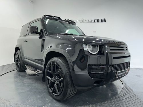 Land Rover Defender 90