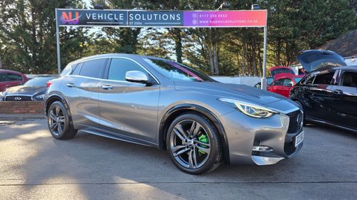 Infiniti Q30